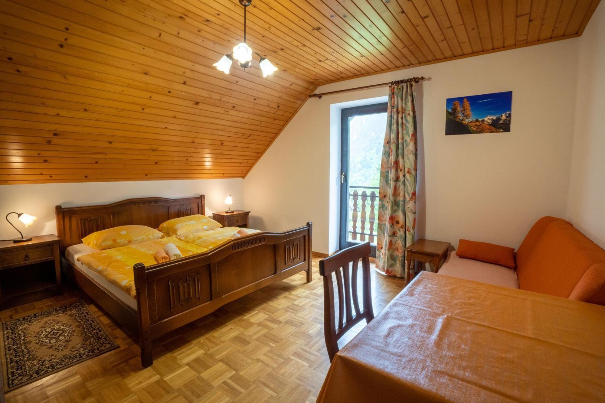 Apartments And Rooms Kravanja Трента Номер фото